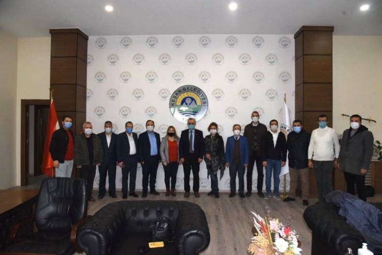 Keşan Belediye Başkanı Mustafa Helvacıoğlu, 10 Ocak Çalışan Gazeteciler Günü’nü Unutmadı