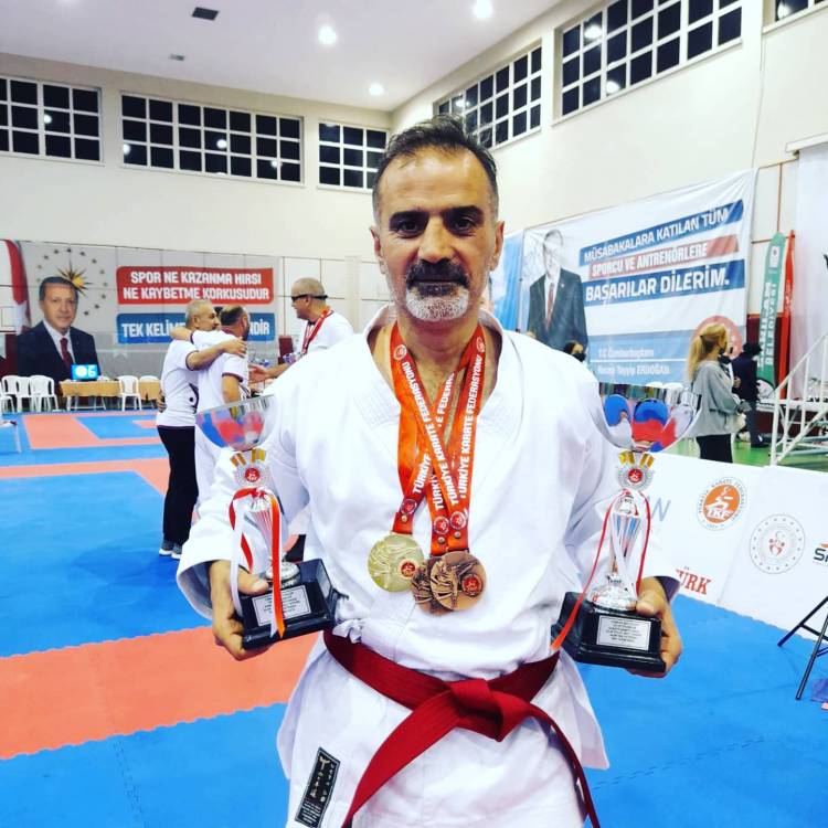 Kamil ÜCİ Gençlik ve Spor Kulübü Türkiye Karate  Şampiyonu