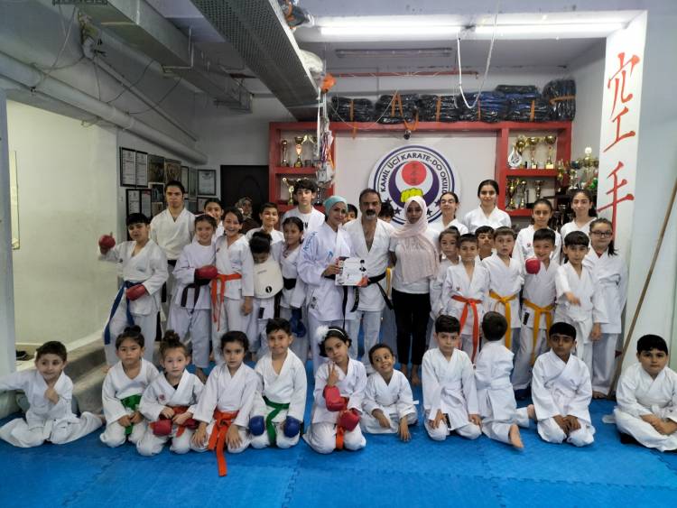 İran  Türkiye Karatecileri Esenyurt’ta Ter Akıttı.