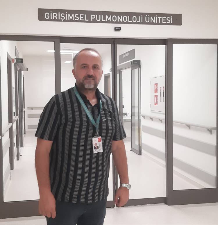 Akciğer Kanser Hastalarına Nefes Olan Bilim İnsanı Prof. Dr. Mehmet Akif ÖZGÜL 